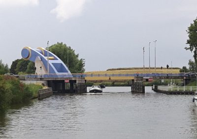 eine der witzigsten Brücken in Friesland